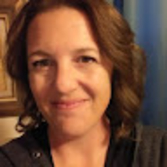 Meet your Posher, Jenni - Picture 1 of 1